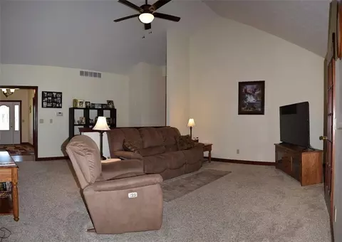 2141 Crabill, Springfield, OH 45502 photo 9