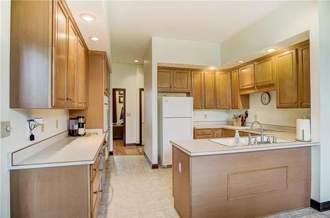 904 E Main St, Eaton, OH 45320 photo 9