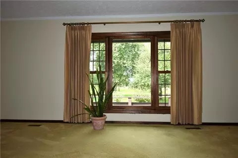 5903 S Tecumseh, Springfield, OH 45502 photo 8