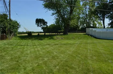 1208 Redbud, Springfield, OH 45504 photo 17