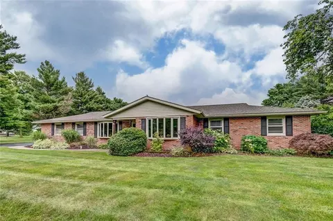 4627 S Plateau Dr, Springfield, OH 45502 photo 1