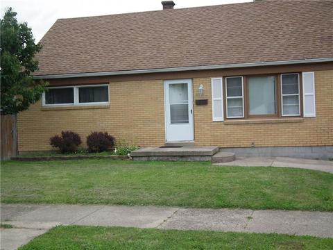 1964 Kenton St, Springfield, OH 45505 photo 2