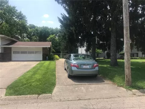 41 Fay Dr, Enon, OH 45323 photo 3