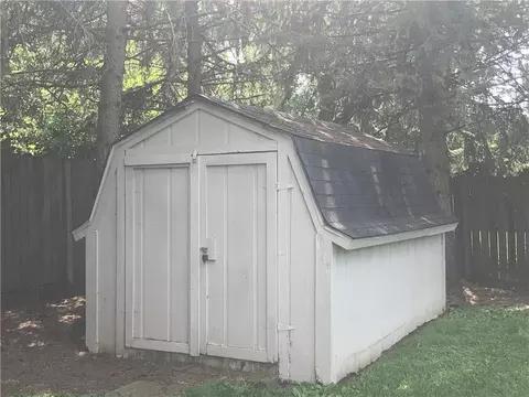 1531 Marinette Dr, Springfield, OH 45503 photo 31