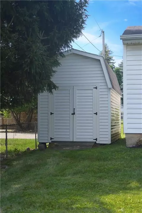 4239 Nevada Rd, Springfield, OH 45503 photo 9