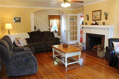 124 E Mccreight Ave, Springfield, OH 45504 photo 2