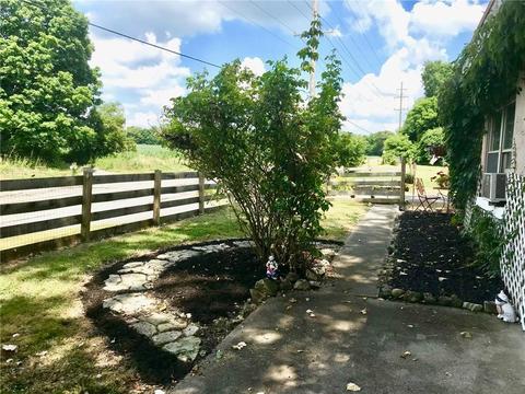 839 Moorefield Rd, Springfield, OH 45502 photo 2