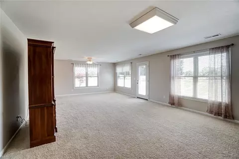 284 Hampton Trl, Springfield, OH 45502 photo 9