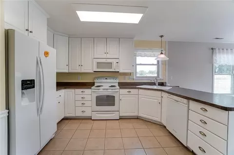 284 Hampton Trl, Springfield, OH 45502 photo 13