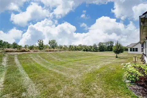 284 Hampton Trl, Springfield, OH 45502 photo 6