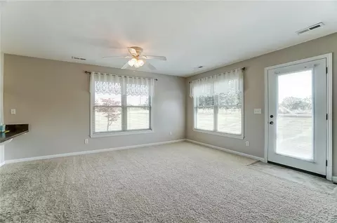 284 Hampton Trl, Springfield, OH 45502 photo 10