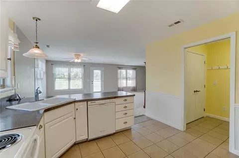 284 Hampton Trl, Springfield, OH 45502 photo 15