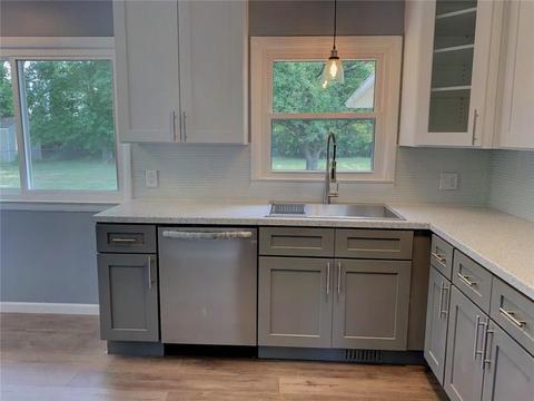 2628 S Burnett Rd, Springfield, OH 45505 photo 9