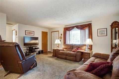 1504 Marinette Dr, Springfield, OH 45503 photo 5