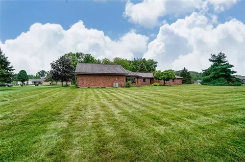 4062 Chico Ct, Springfield, OH 45502 photo 9