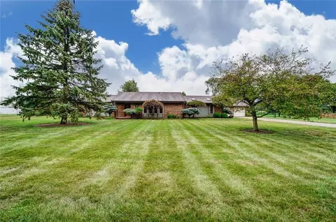 4062 Chico Ct, Springfield, OH 45502 photo 3