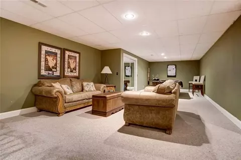 2860 Windy Ridge Dr, Springfield, OH 45502 photo 28