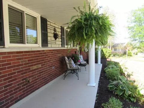 3127 E High St, Springfield, OH 45505 photo 2