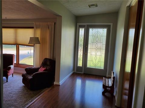 150 Meadow Ln, Springfield, OH 45505 photo 3