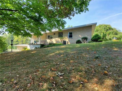 150 Meadow Ln, Springfield, OH 45505 photo 2