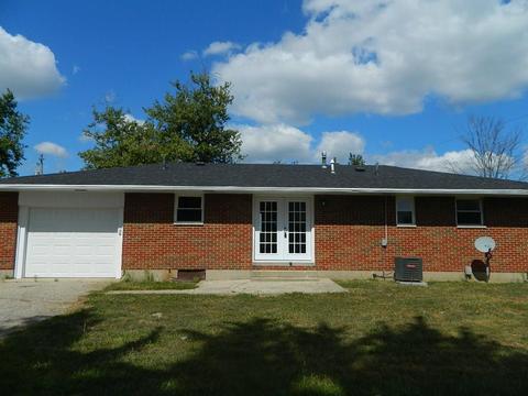 5643 Troy Rd, Springfield, OH 45502 photo 2