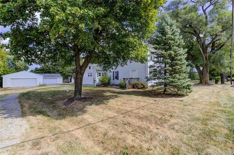666 W Possum Rd, Springfield, OH 45506 photo 2