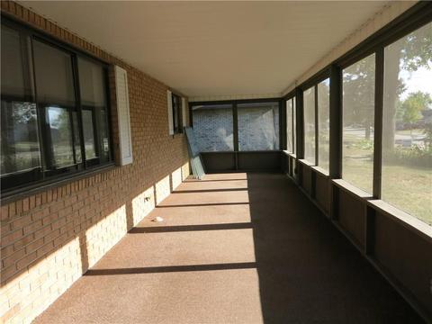 615 Devonshire Dr, Celina, OH 45822 photo 2