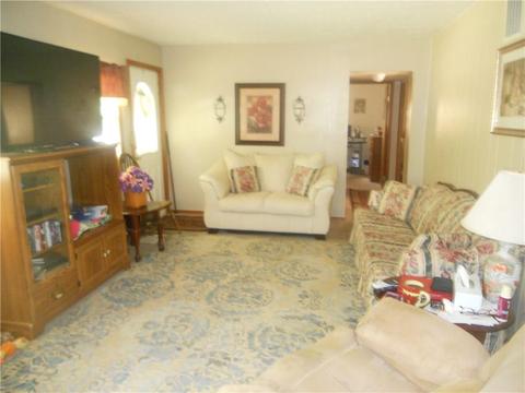 1935 Harshman Blvd, Springfield, OH 45504 photo 3