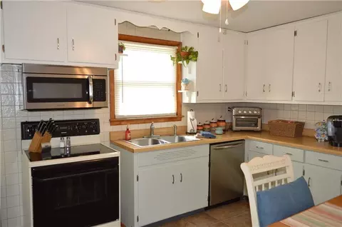 4836 Westmont, Springfield, OH 45503 photo 6