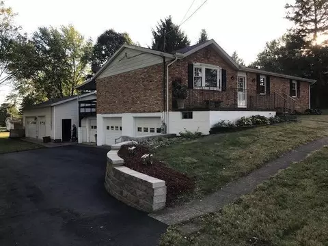 4329 Mumper Rd, Springfield, OH 45502 photo 1