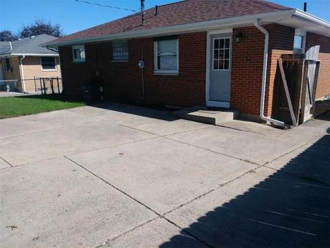 4425 W Ridgewood Rd, Springfield, OH 45503 photo 3