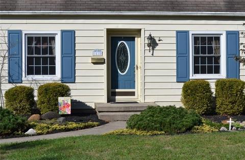 1615 Crestview, Springfield, OH 45504 photo 3