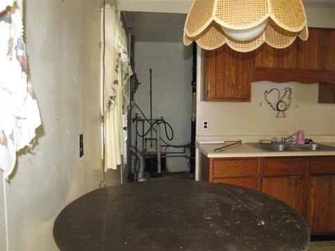 1511 S Burnett Rd, Springfield, OH 45505 photo 6