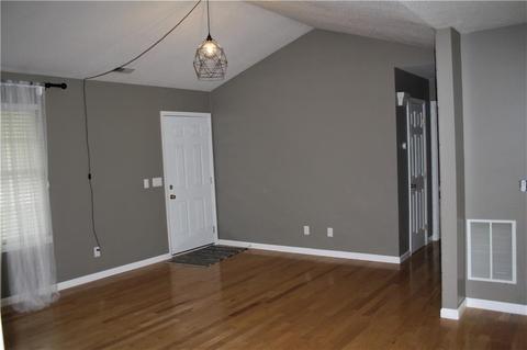 4882 Jenny Ct, Springfield, OH 45504 photo 6