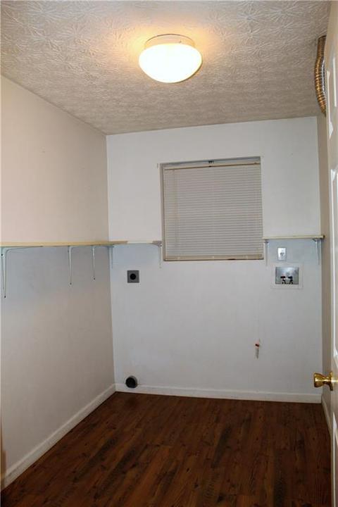 875 E Jackson, Springfield, OH 45502 photo 7