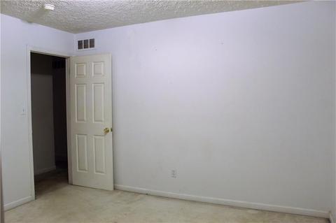 875 E Jackson, Springfield, OH 45502 photo 15