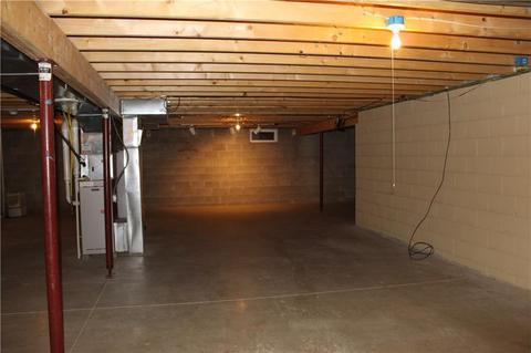 875 E Jackson, Springfield, OH 45502 photo 23