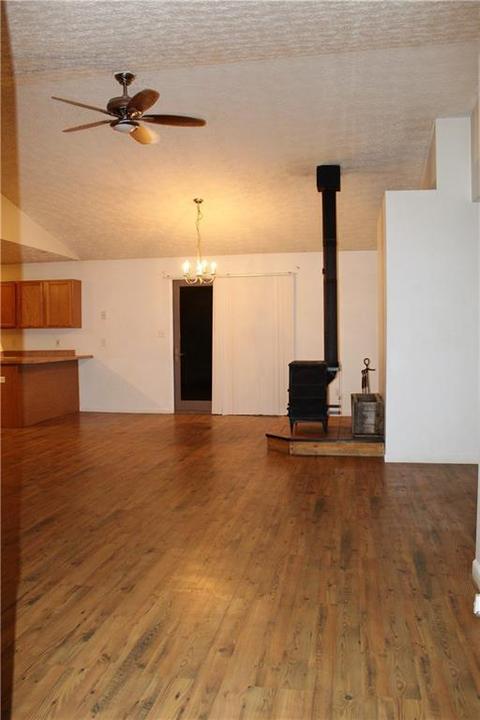 875 E Jackson, Springfield, OH 45502 photo 2