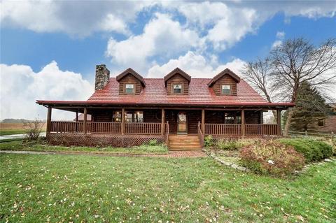 1135 E Possum Rd, Springfield, OH 45502 photo 1