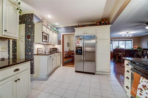 276 N Broadmoor Blvd, Springfield, OH 45504 photo 16