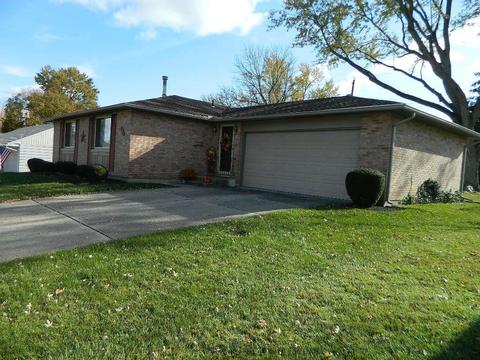 1501 Hyannis Dr, Springfield, OH 45503 photo 2