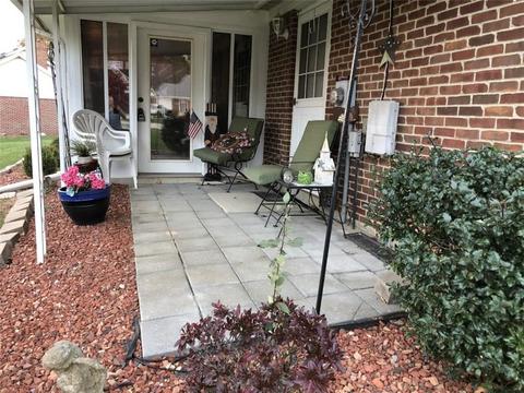 1075 Old Farm Ln, Springfield, OH 45503 photo 5