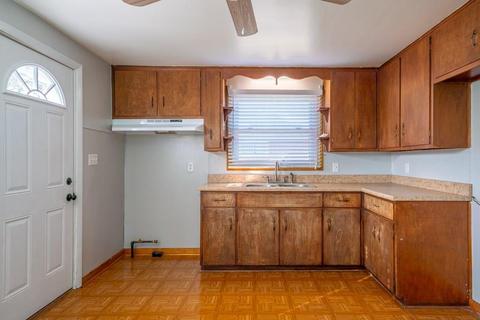 1139 Blaine Ave, Springfield, OH 45503 photo 2