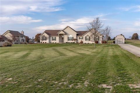 2189 E Possum, Springfield, OH 45502 photo 5