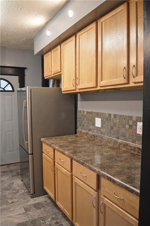 735 E Madison, Springfield, OH 45503 photo 9