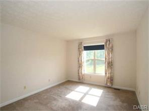 8740 Woolstone Ct, Maineville, OH 45039 photo 5