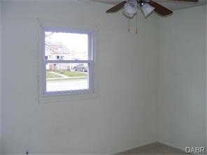 108 Circle Dr, Dayton, OH 45449 photo 5