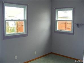 108 Circle Dr, Dayton, OH 45449 photo 4