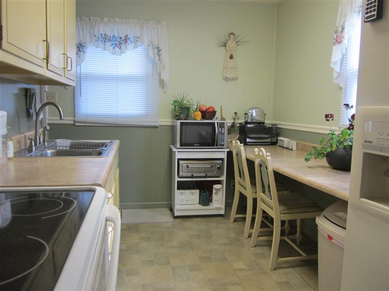 5944 Sharp Rd, Dayton, OH 45432 photo 3