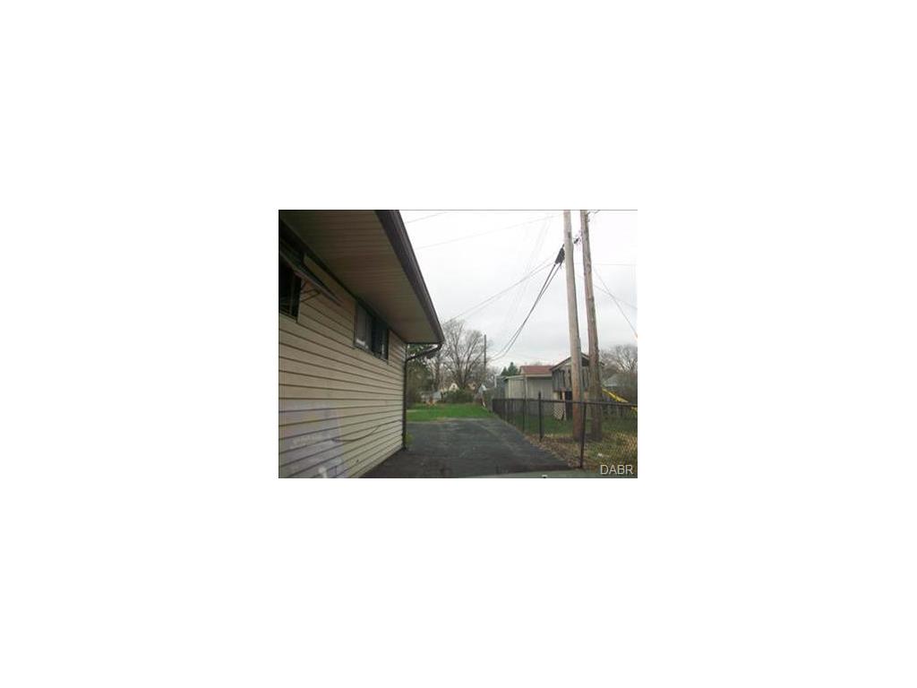 2061 Smithville Rd, Kettering, OH 45420 photo 2